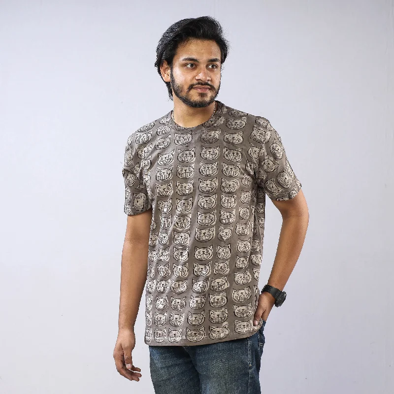 2023-005-2-43-bindaas-block-art-printed-cotton-round-neck-t-shirt