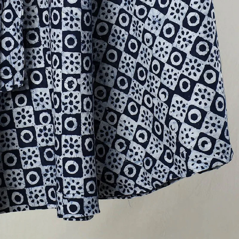 2024-372-1-2-hand-batik-printed-cotton-wrap-around-skirt-02