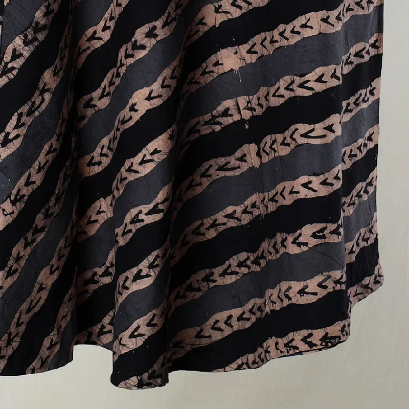 2024-372-1-5-hand-batik-printed-cotton-wrap-around-skirt-05