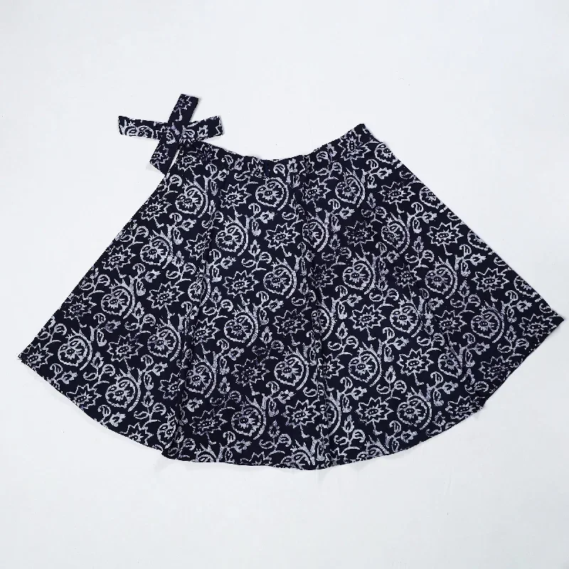 2024-372-1-7-hand-batik-printed-cotton-wrap-around-skirt-07