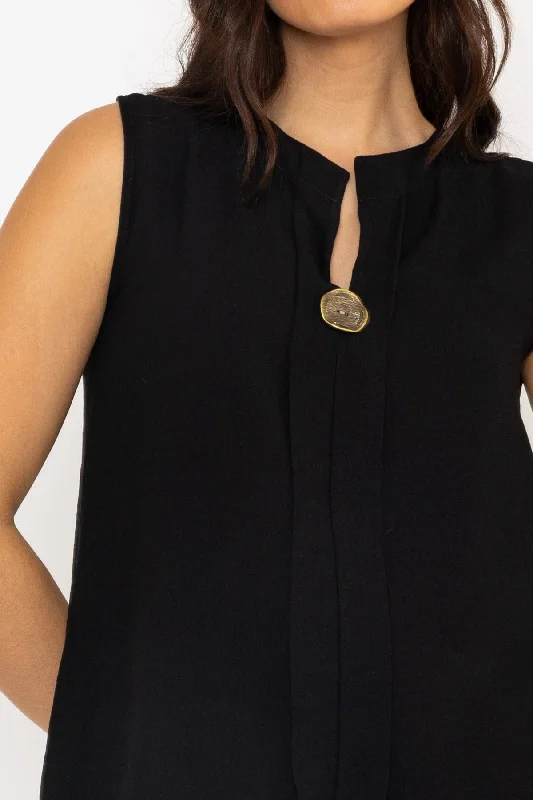 black-button-detail-sleeveless-top