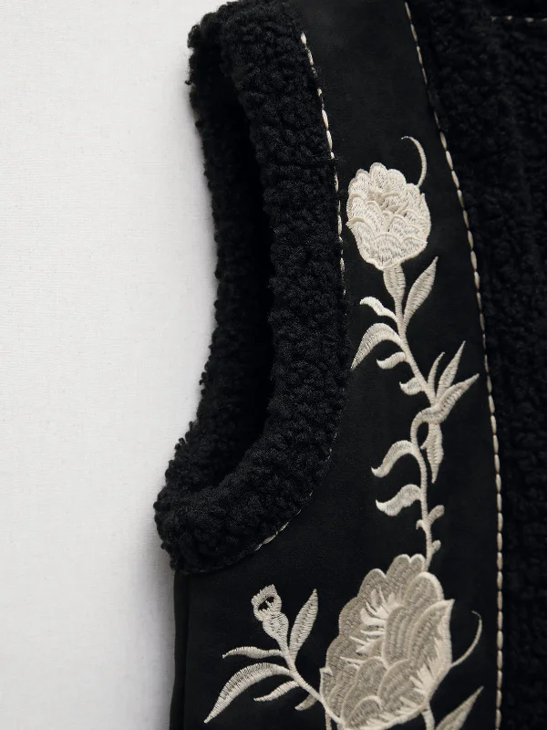 fleece-embroideried-floral-vest