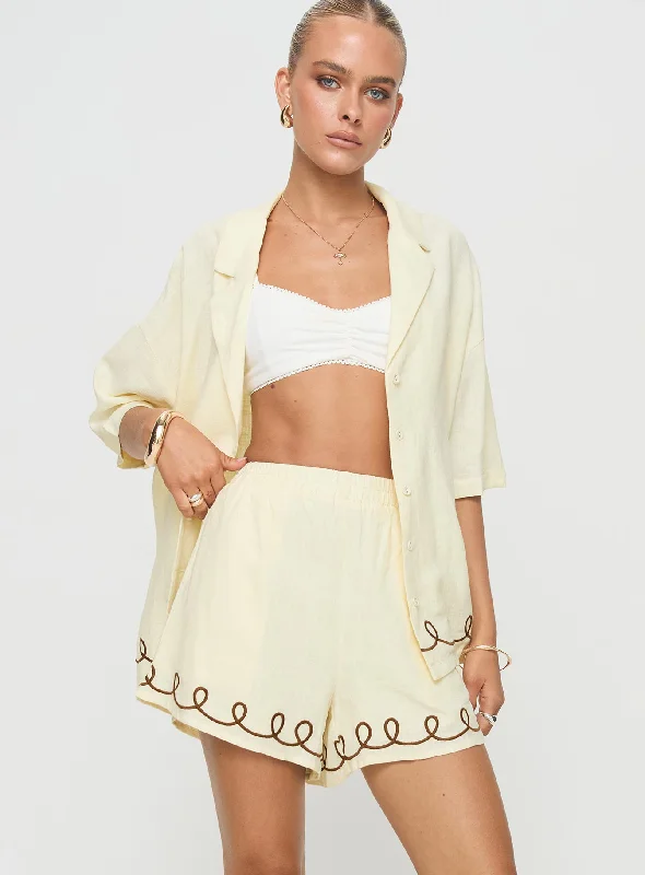 jamari-linen-blend-shorts-cream-brown