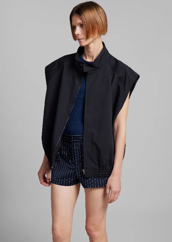 lance-sleeveless-bomber-jacket-black