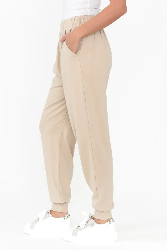 lune-beige-everyday-pants