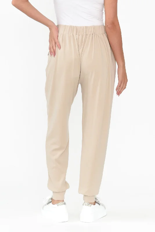 lune-beige-everyday-pants