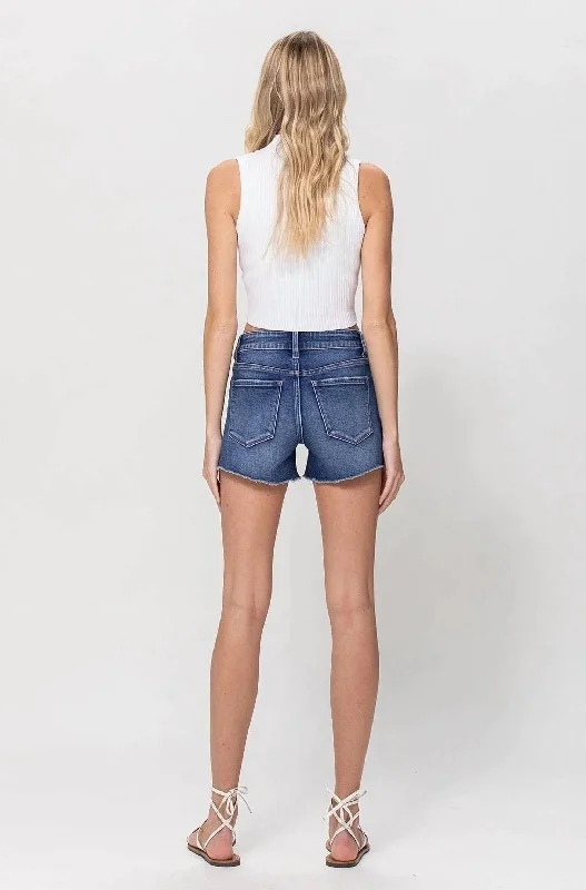 mid-rise-stretch-shorts-in-charming