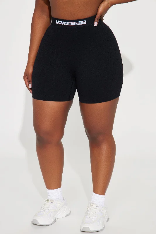 nova-sport-effortless-seamless-active-short-black