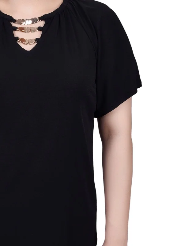 ny-collection-raglan-sleeve-top-with-chain-details