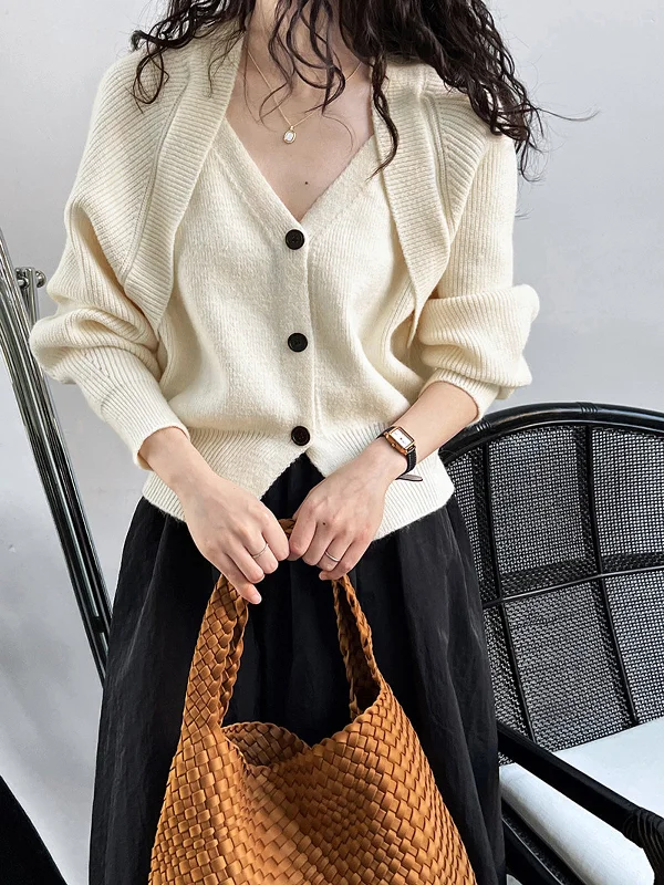 patchwork-v-neck-button-sweater