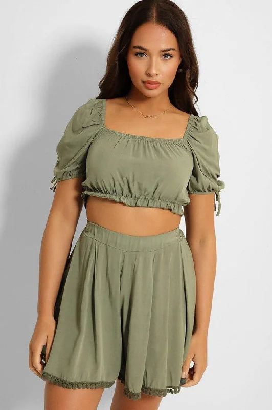 puff-sleeve-crop-top-and-pleated-shorts-set