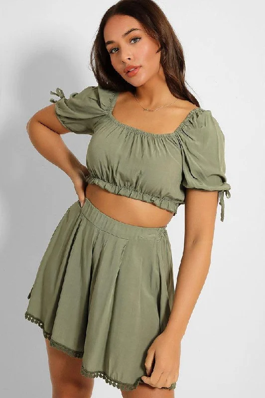 puff-sleeve-crop-top-and-pleated-shorts-set