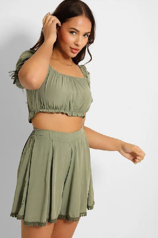 puff-sleeve-crop-top-and-pleated-shorts-set