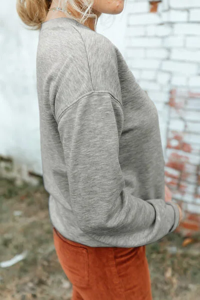 round-neck-dropped-shoulder-sweatshirt-4