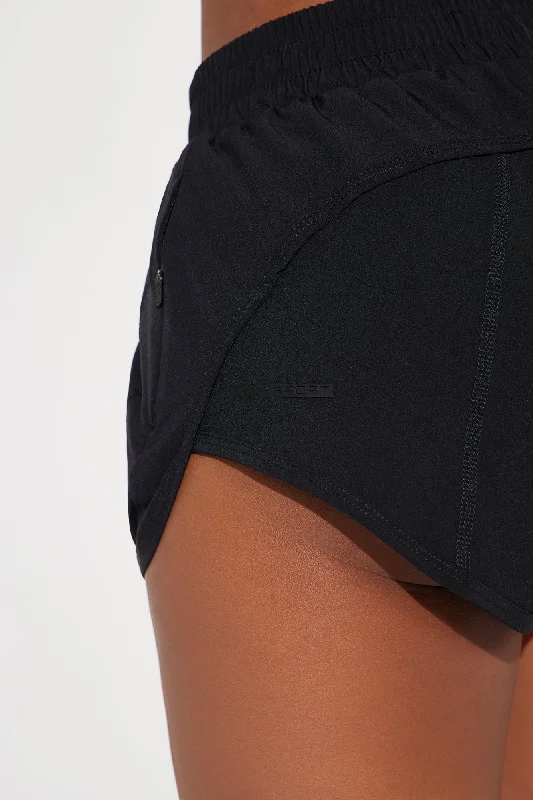 run-up-active-running-short-black