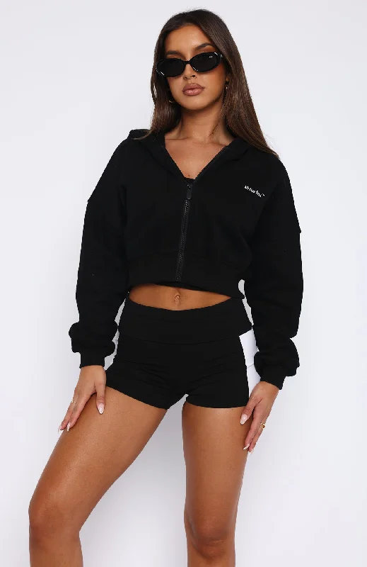 shes-effortless-cropped-hoodie-black