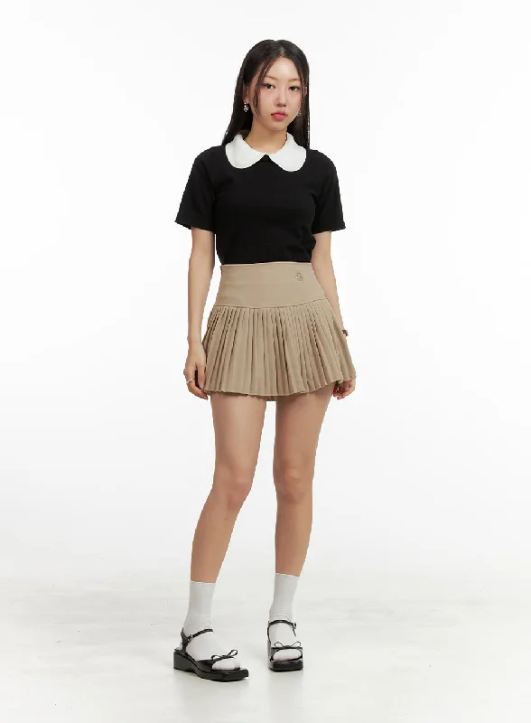 short-sleeve-collared-knit-top-ou407