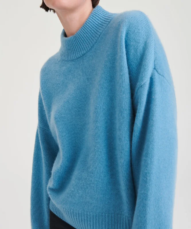 super-luxe-cashmere-mockneck-sweater