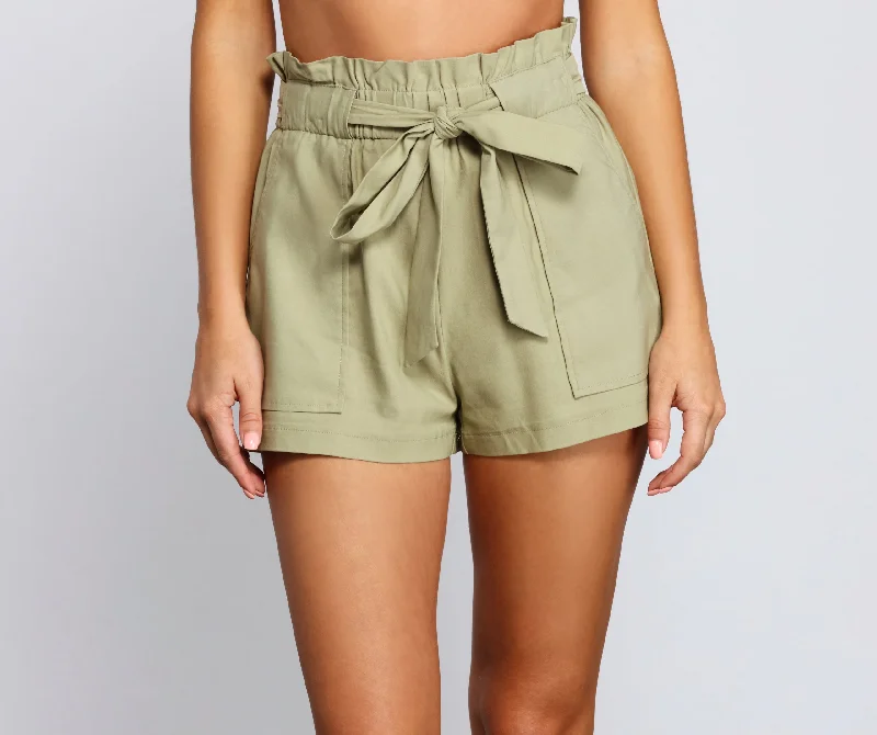 sweet-and-stylish-paper-bag-shorts-064030145600