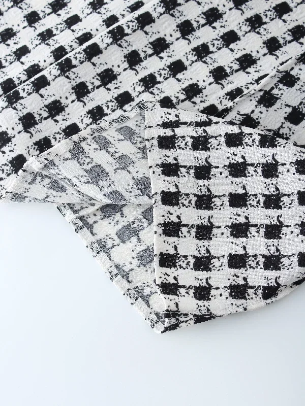 top-stitched-pleated-skirt-b-w-checkered