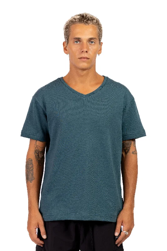 v-neck-tee