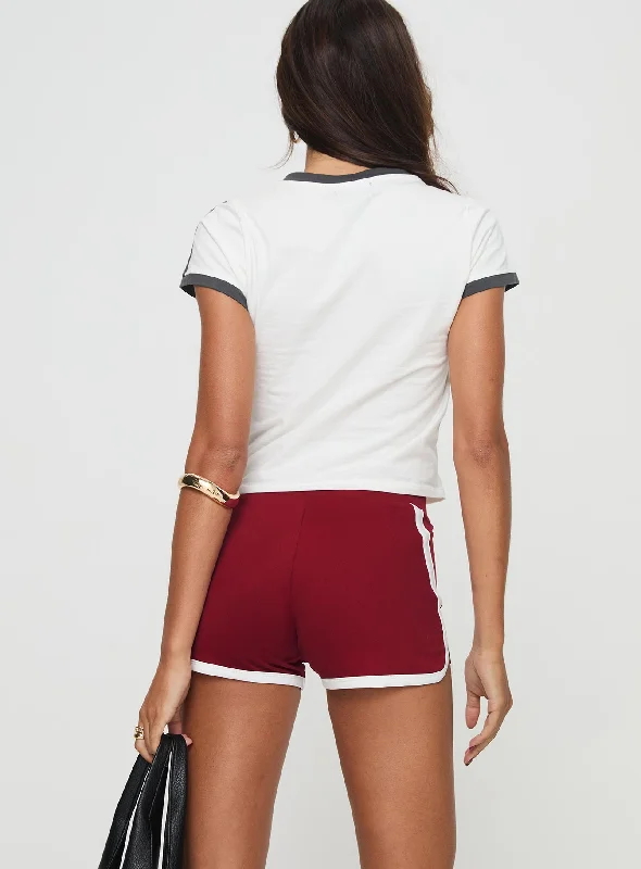 verdania-shorts-red